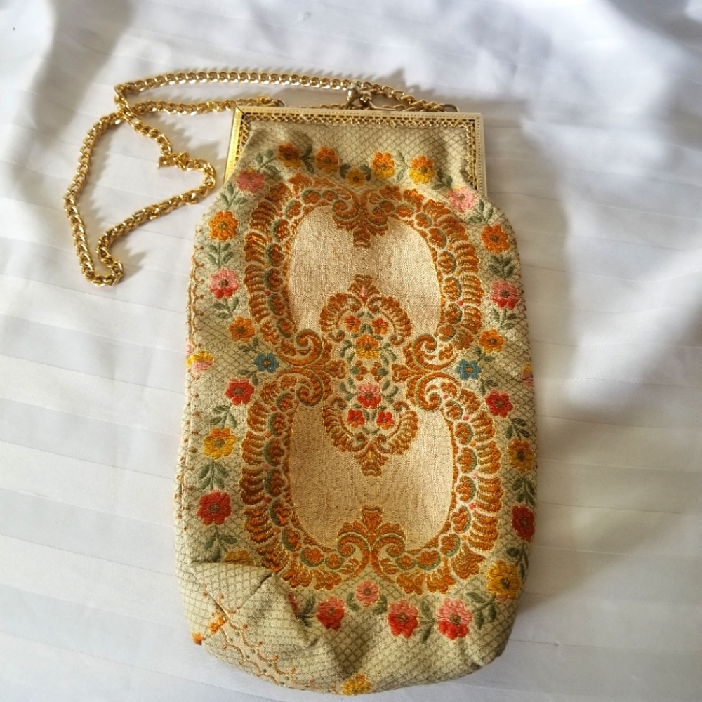 Franco Sarto purse